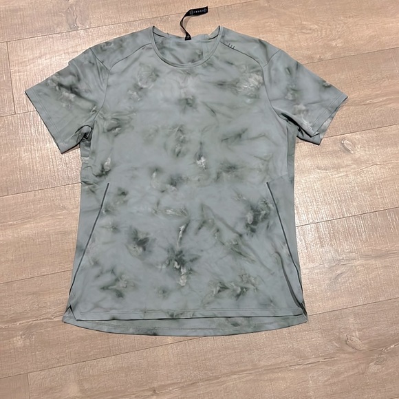 lululemon athletica Other - EUC Lululemon Mens Fast and Free SS Spray